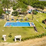 Apartment with 4 bedrooms in Pollenca with wonderful mountain view shared pool&enclosed garden